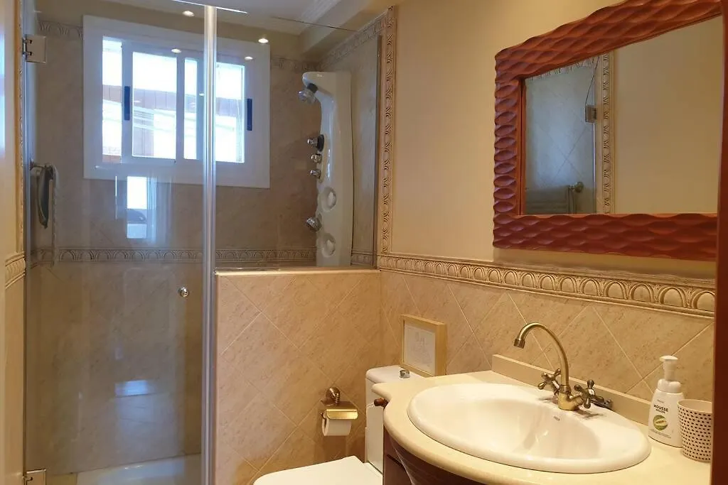 Superbright Apartment Close To Beaches & Metro Urduliz